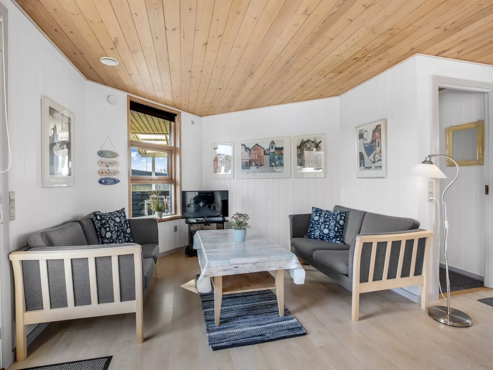 "Terttu" - 250m from the sea-Inside