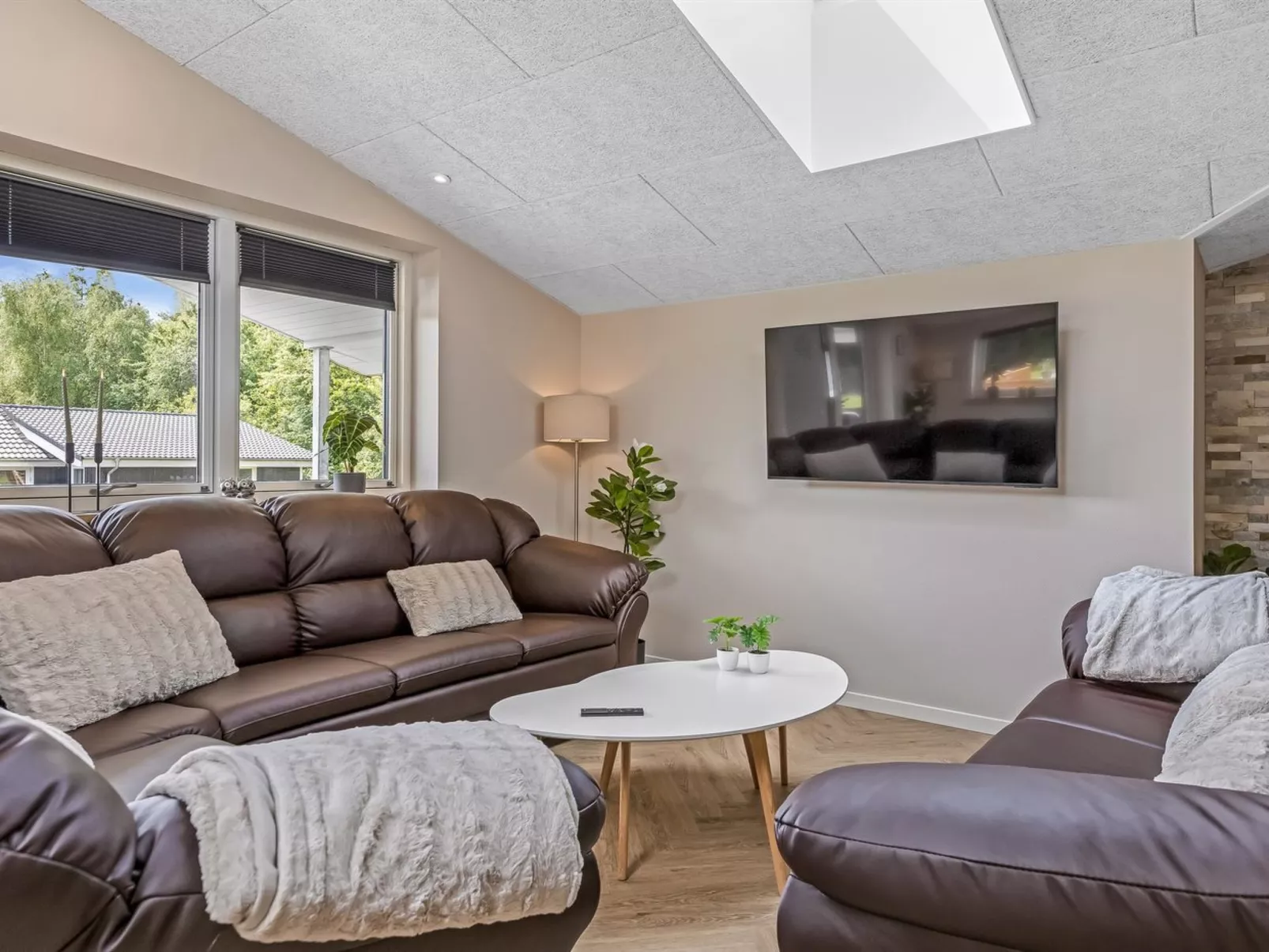 "Alvira" - 30km from the sea-Inside