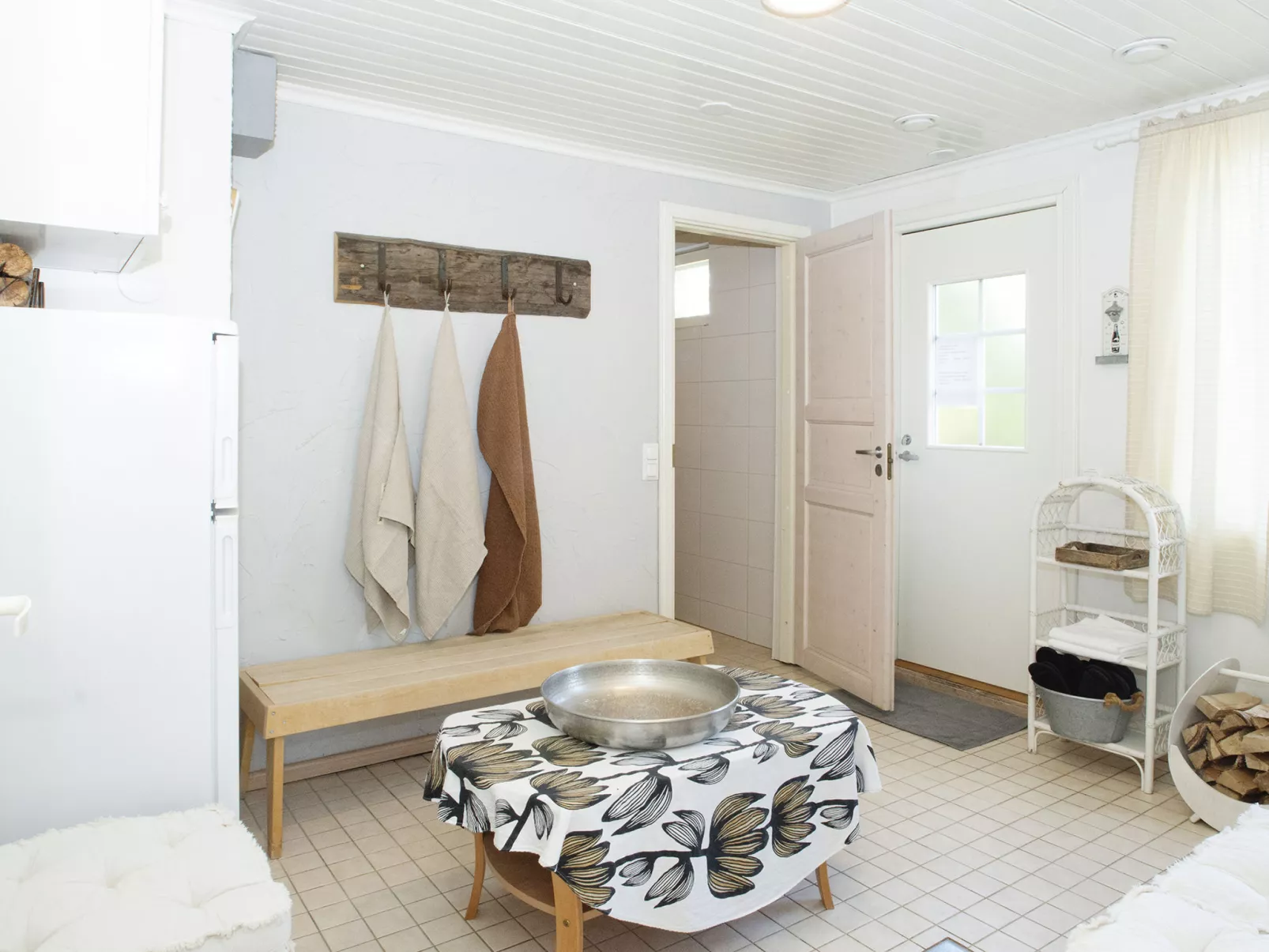 Päätalo, mökkilomat ja perhejuhlat-Dedans