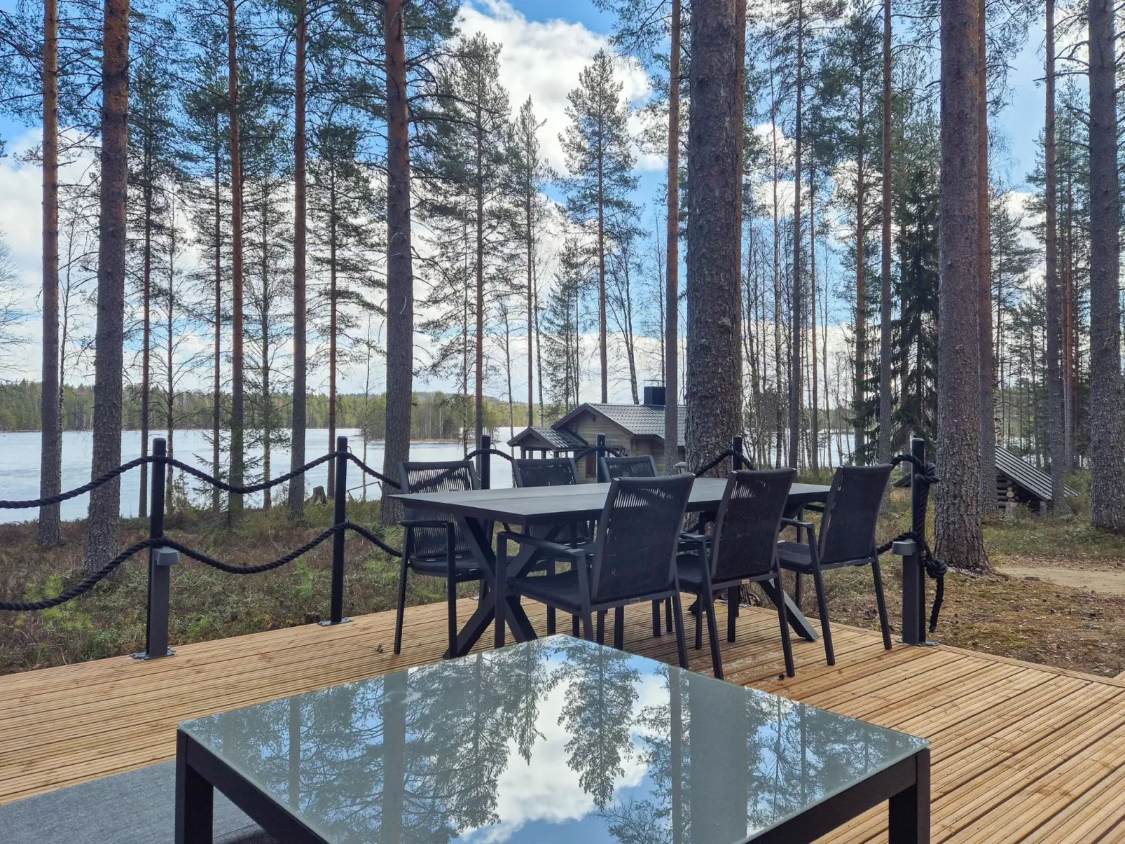 Pilkkaniemi - Dedans
