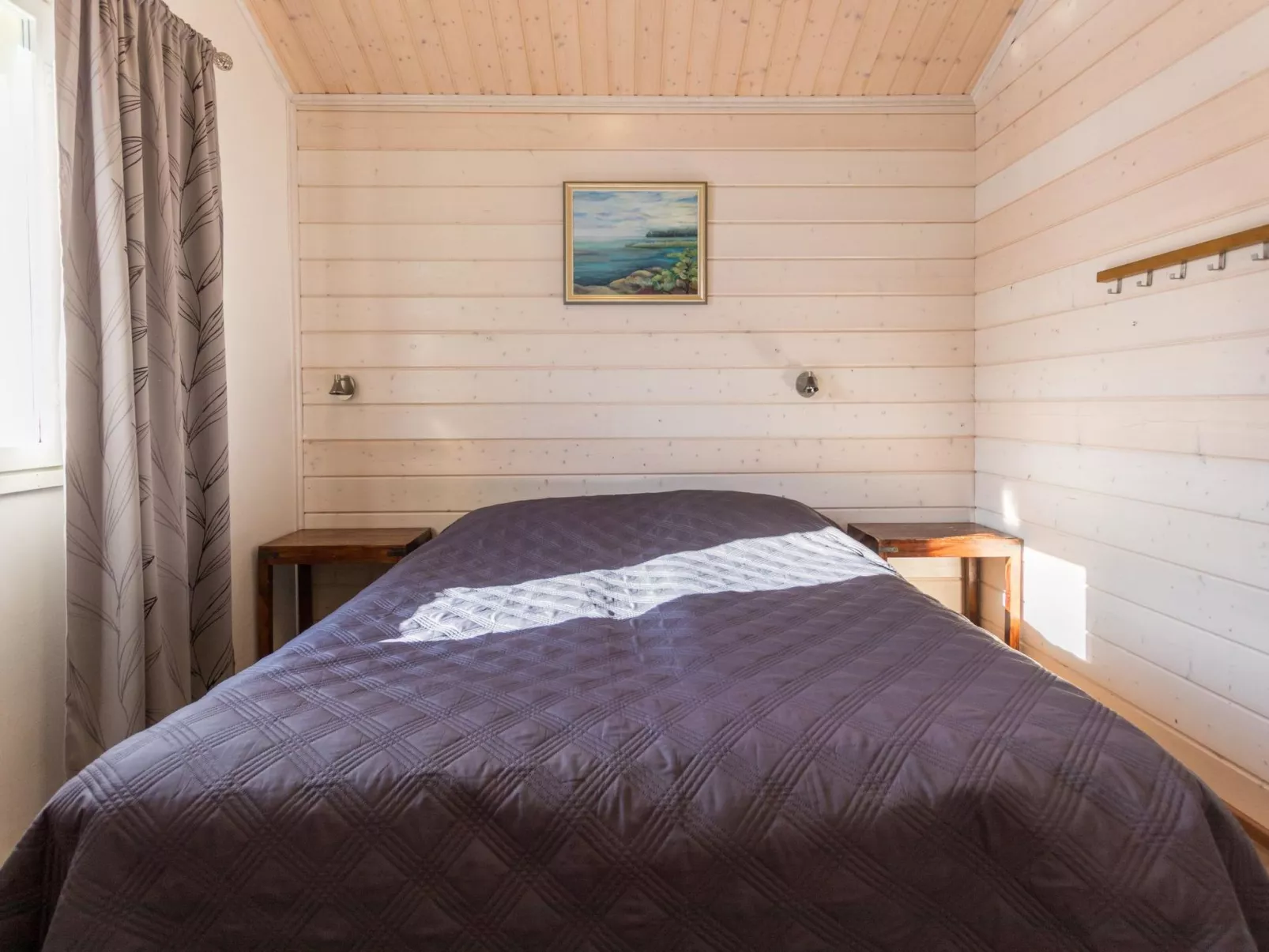 Hallan karhu b, paritalo-Inside