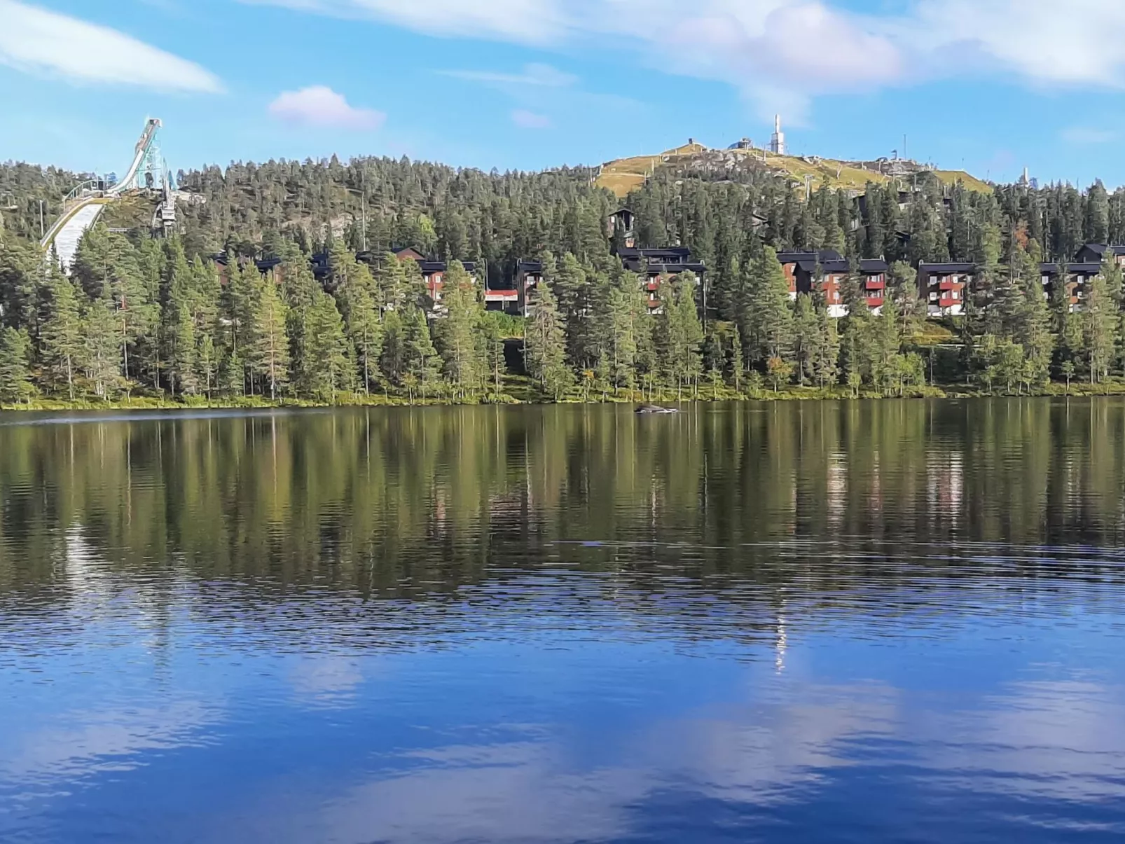 Lomakivakka b6-Dedans