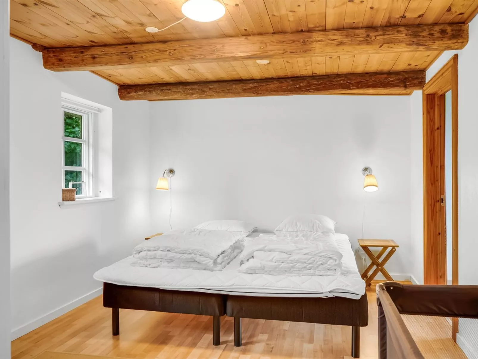 "Åsta" - 400m to the fjord-Inside