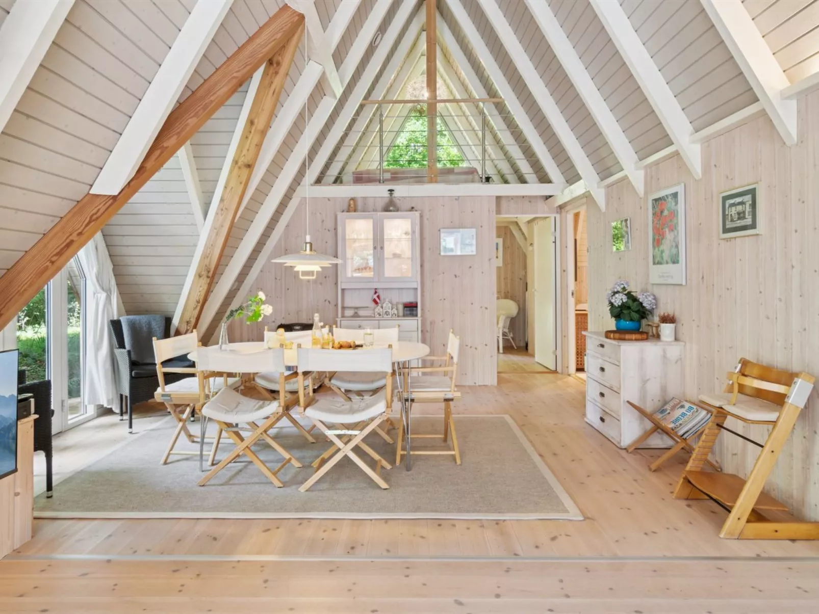 "Thrond" - 500m from the sea-Inside