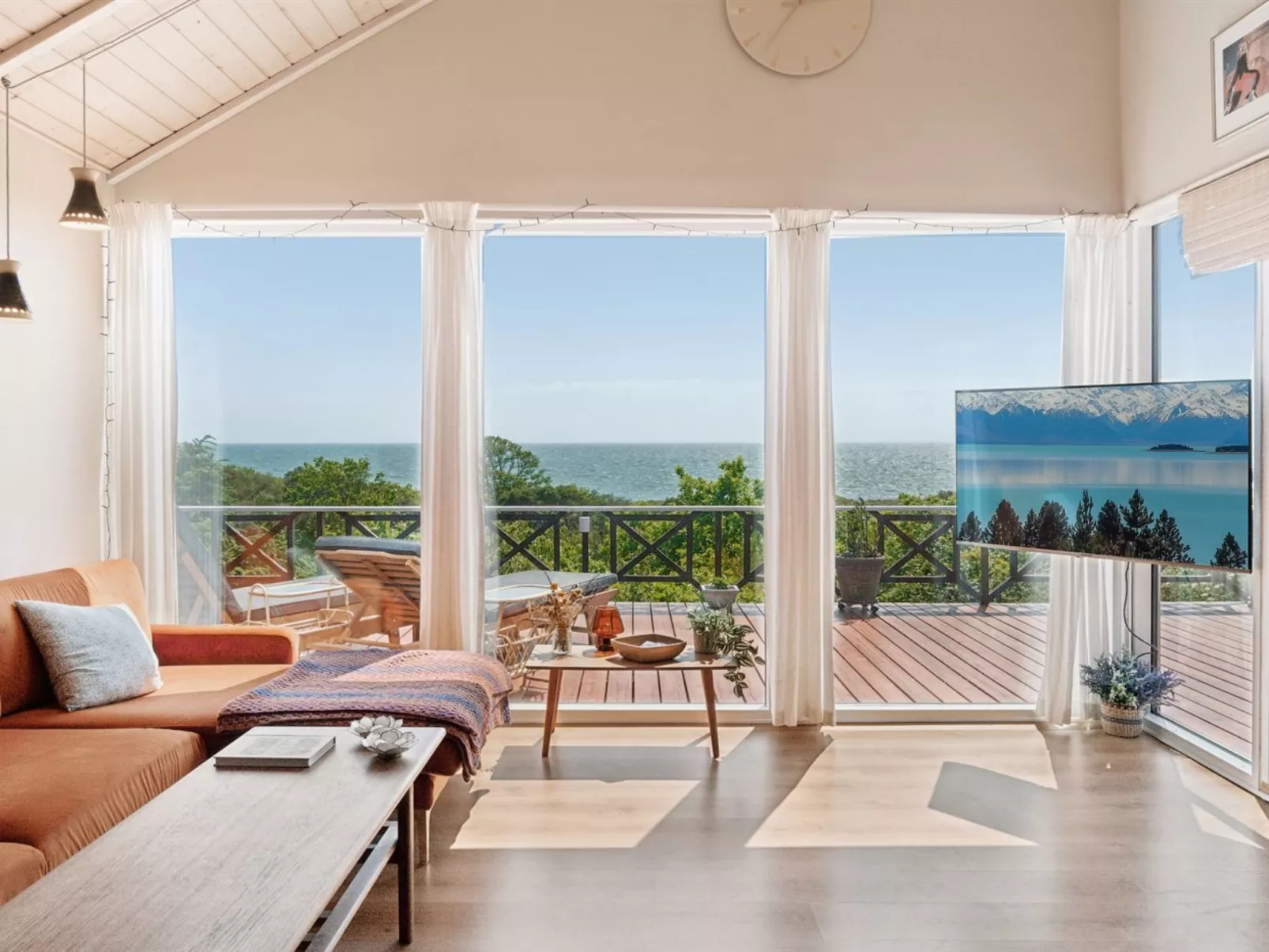 "Mariam" - 100m from the sea-Inside