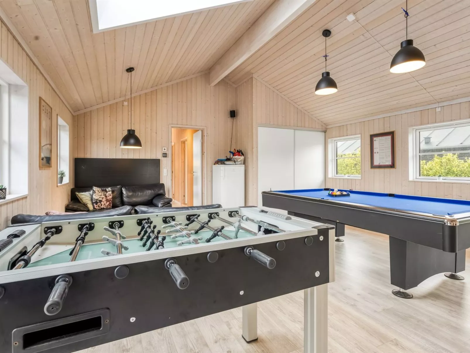 "Bernadine" - 500m from the sea-Dedans