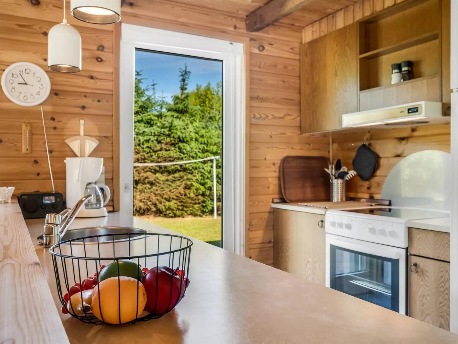 "Laris" - 700m to the fjord-Dedans