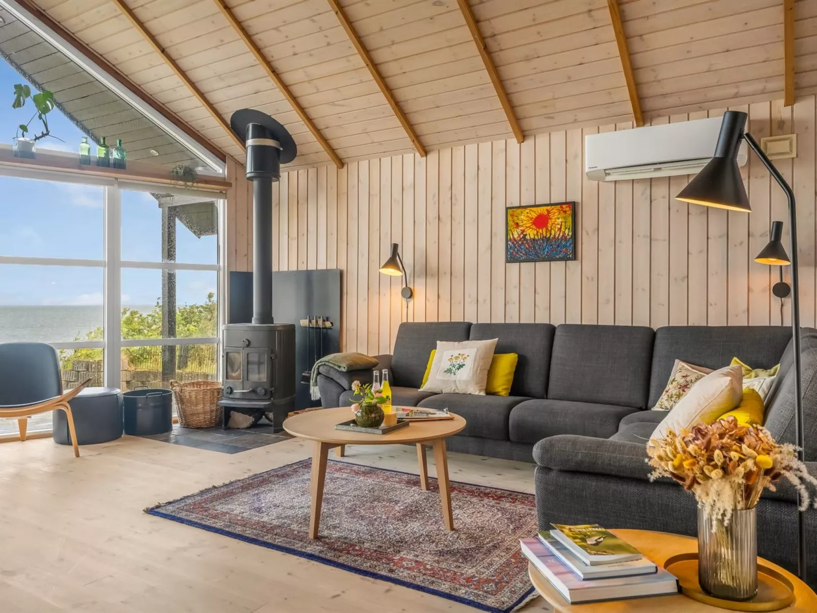 "Diderik" - 20m to the fjord-Inside