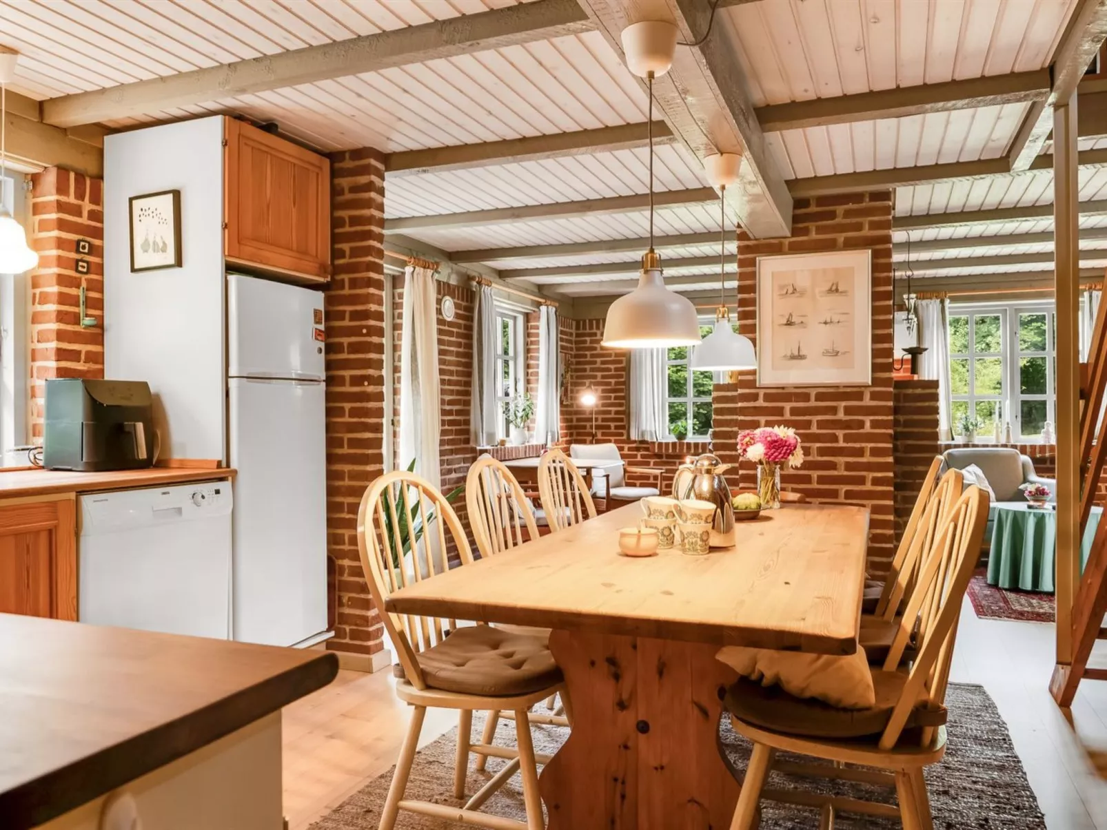 "Hilaria" - 2.1km from the sea-Drinnen