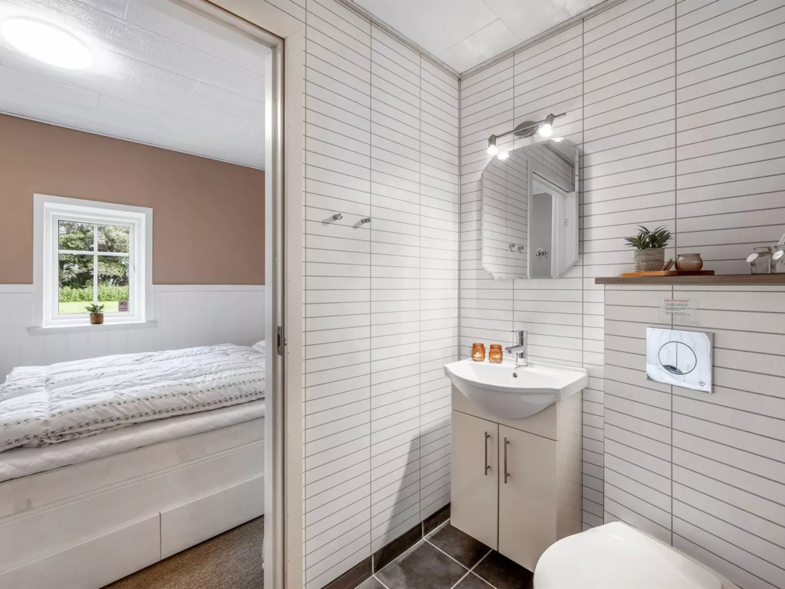 "Ødmar" - 4km to the fjord-Inside