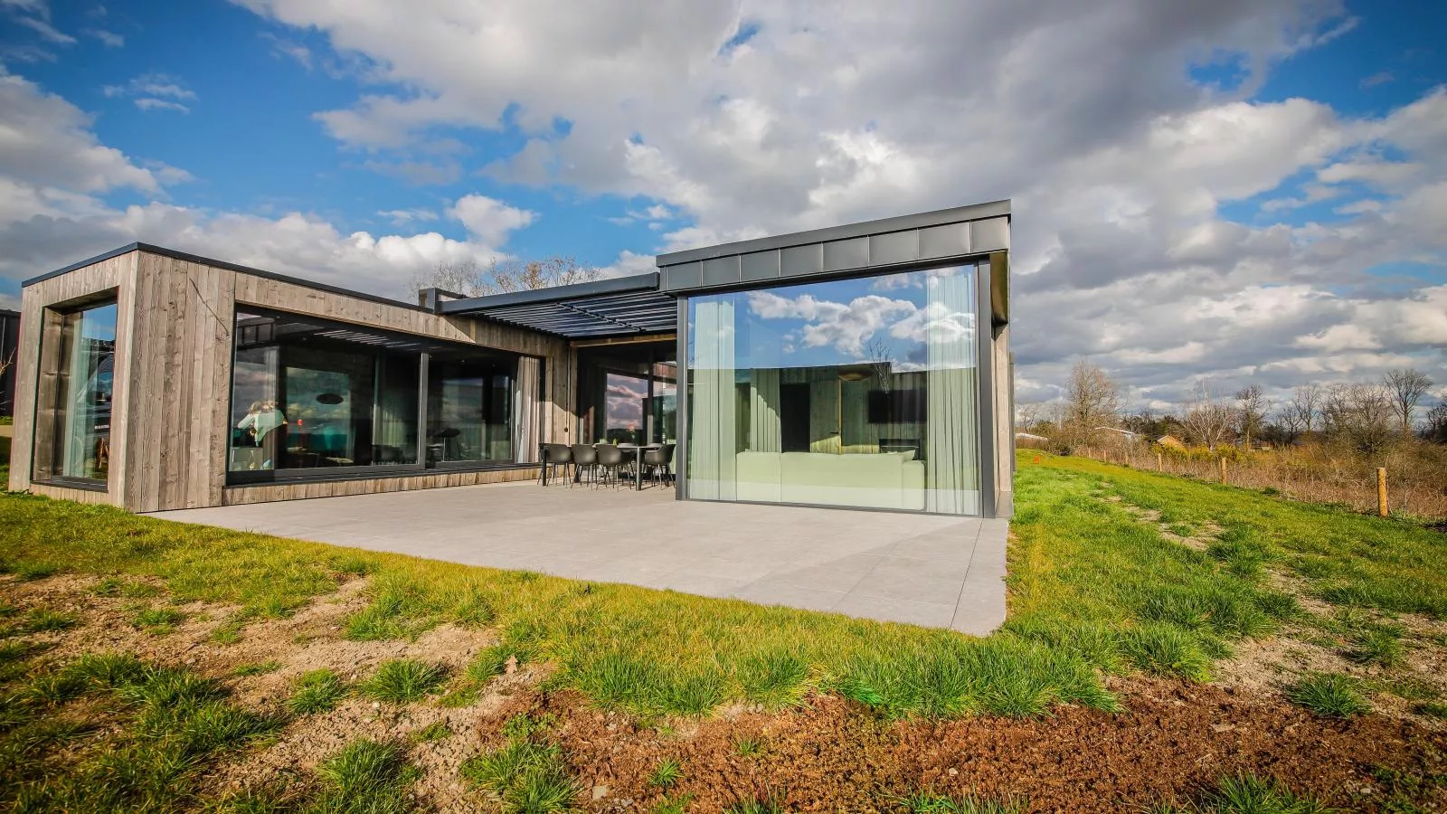 La Rurée-Exterior in summer