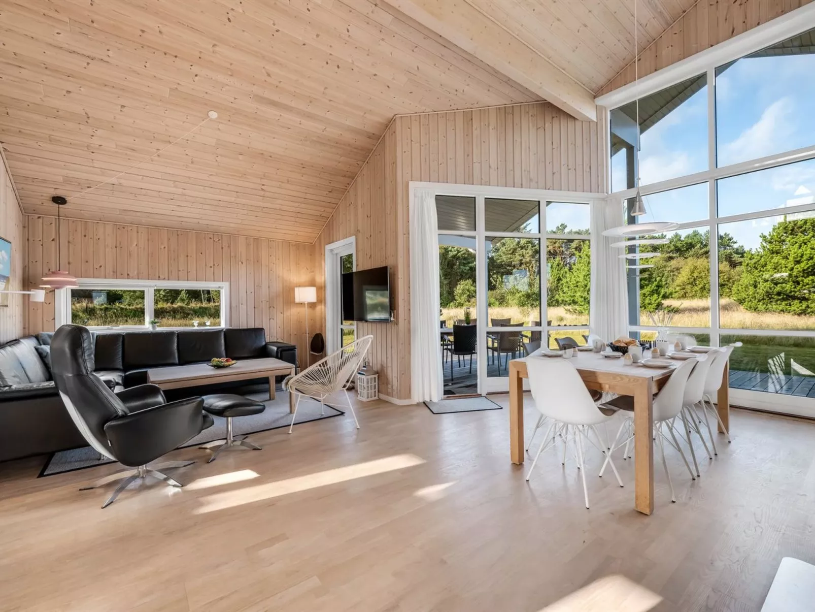 "Kanerva" -  from the sea-Inside