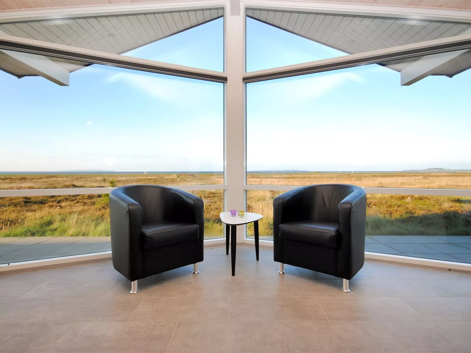 "Arisa" - 100m to the fjord-Inside