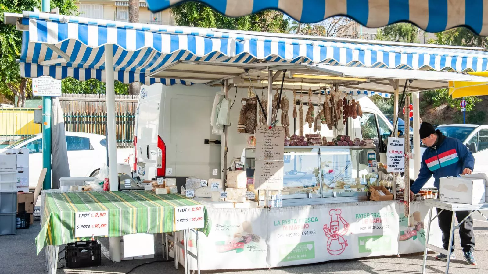 Chez Gabrielle-Areas within 1km in summer