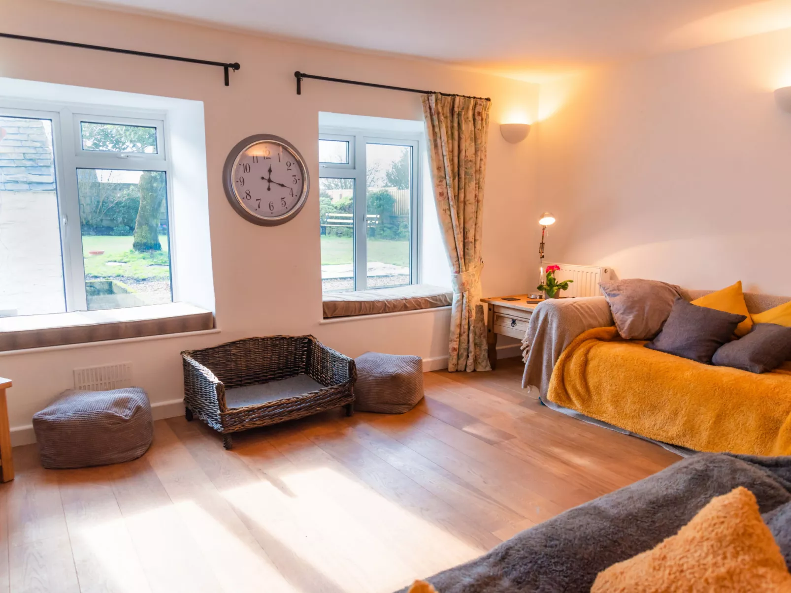 Court Cottage-Dedans