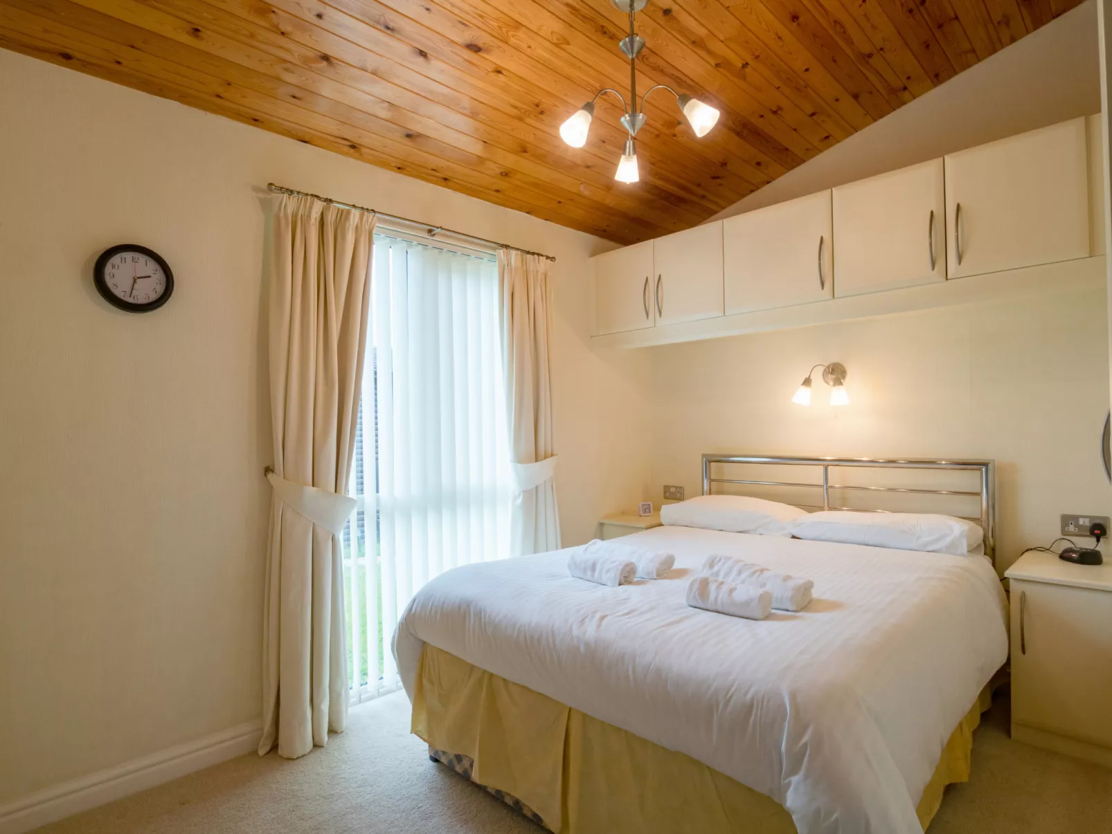 Whitsand Bay Lodge-Drinnen