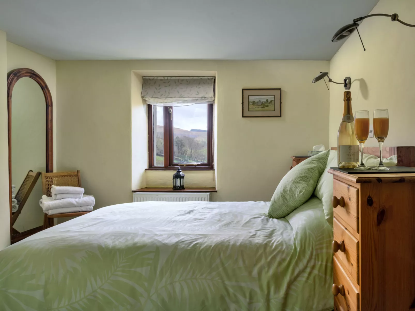 Dolwar Cottage-Inside