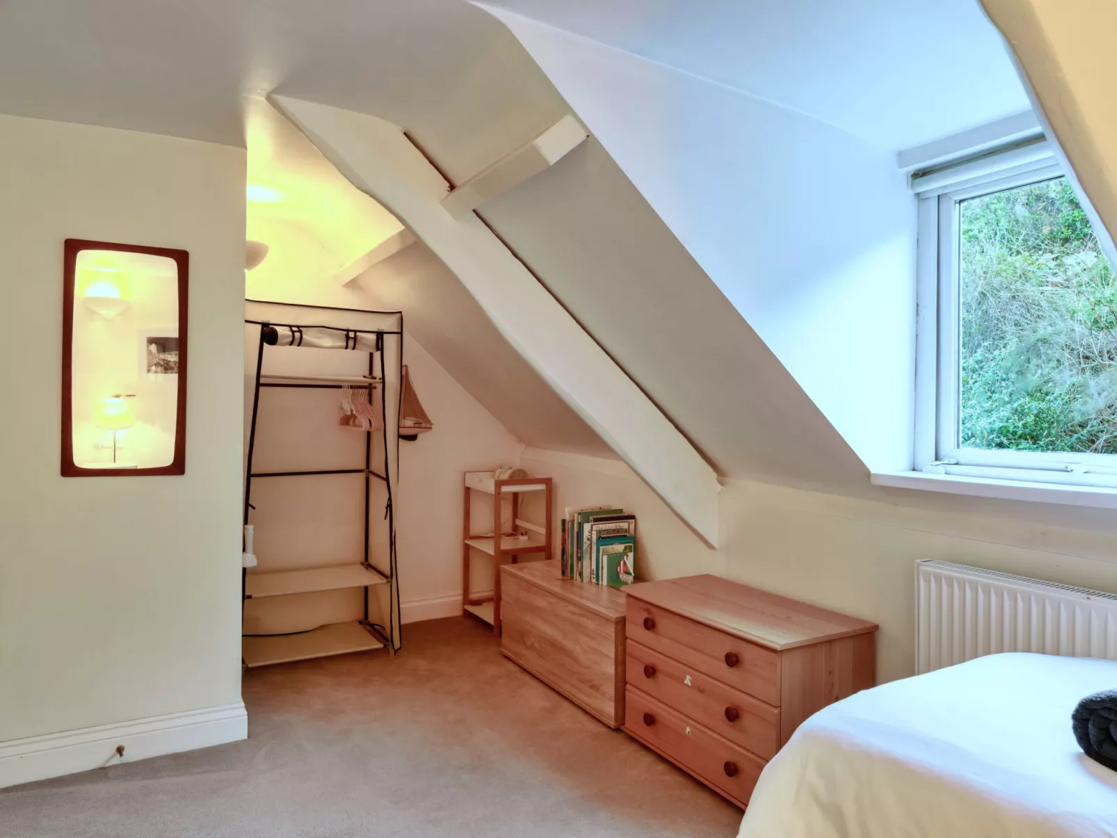 Nor Nour, Cawsand-Dedans