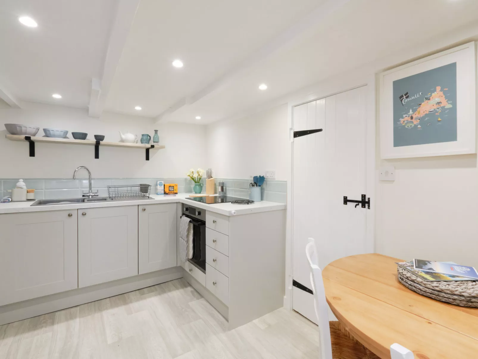 Coral Cottage-Inside