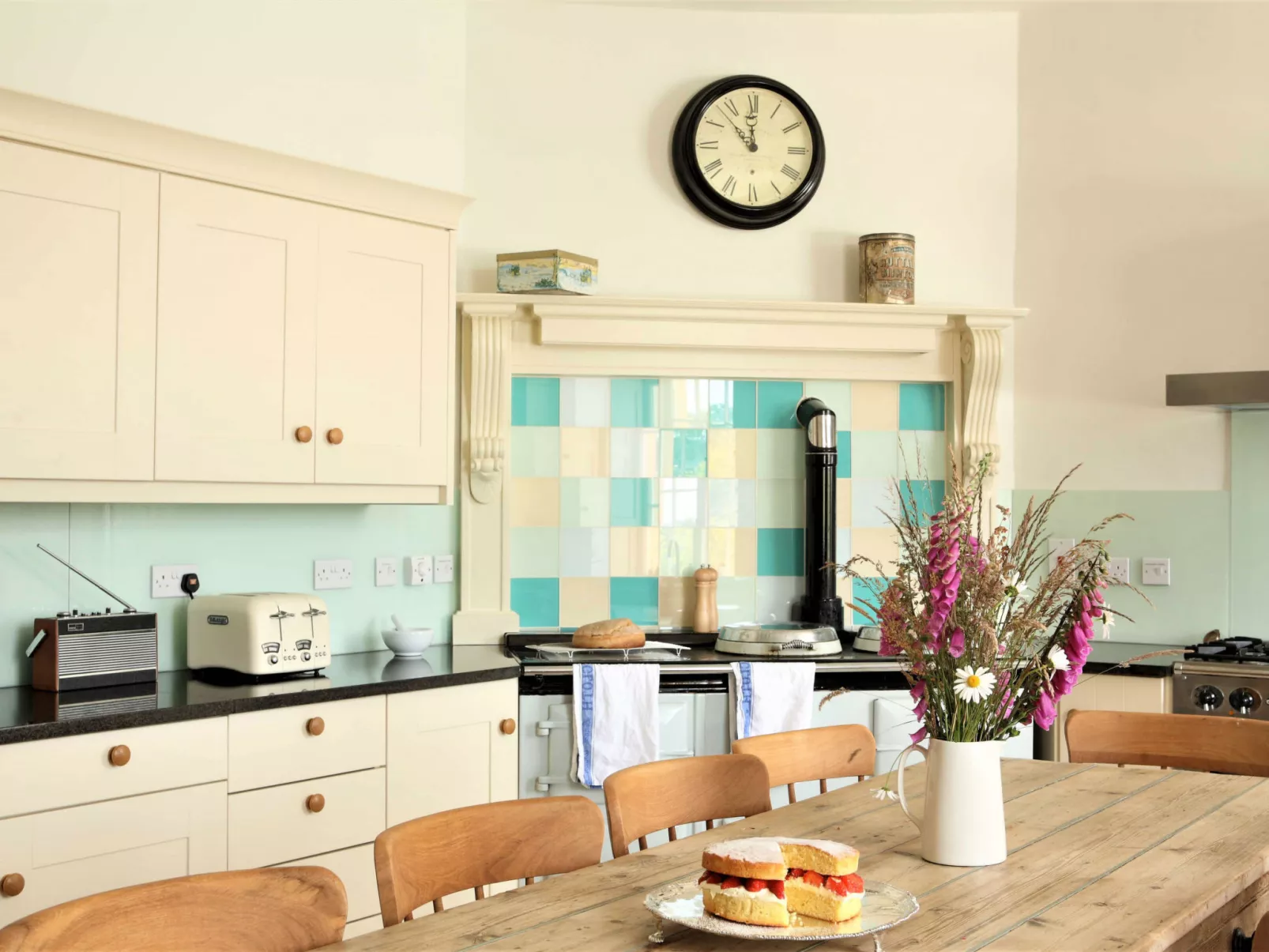 Historic Castle on River Tamar-Drinnen