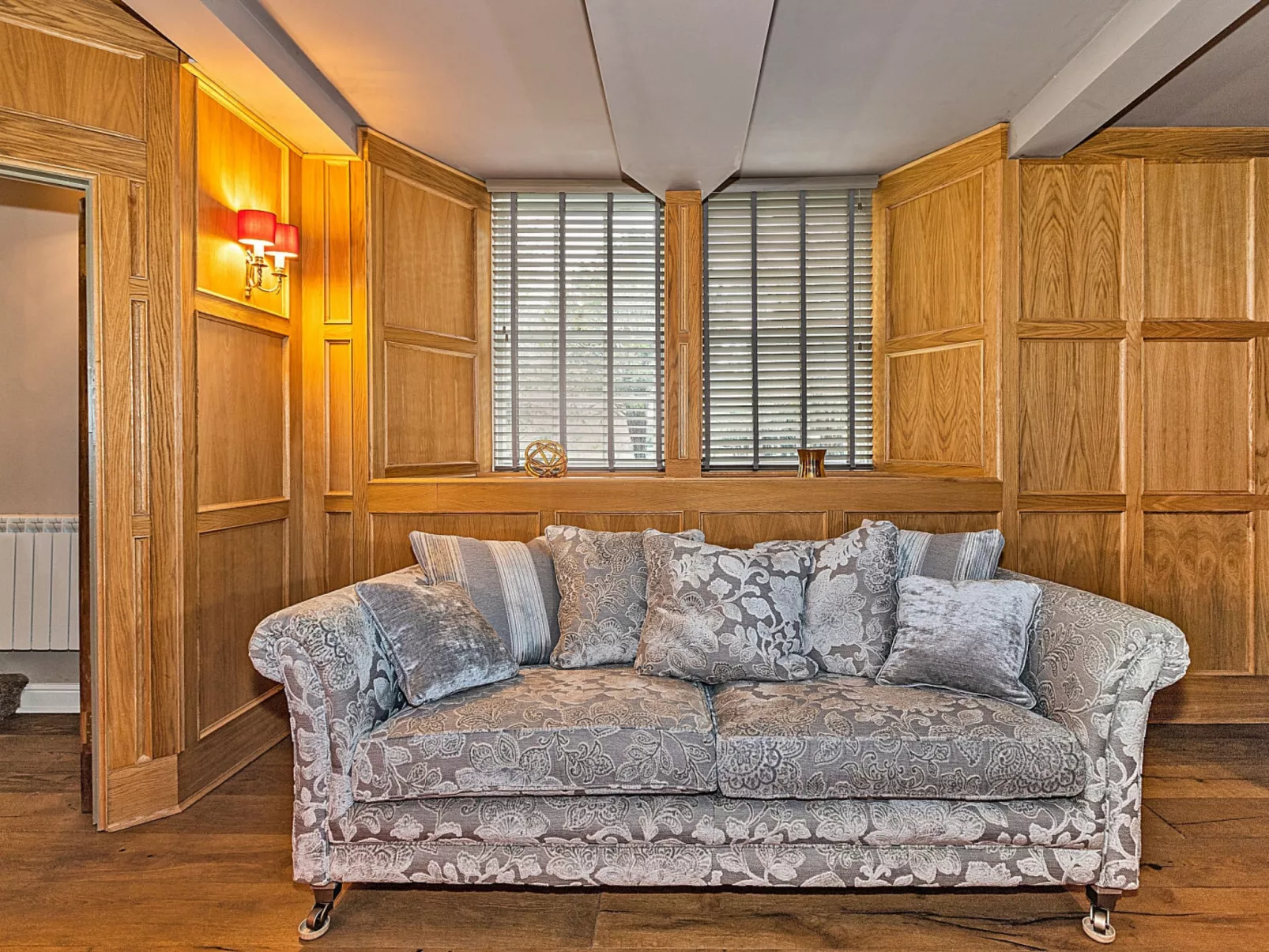 Ttich Manor Retreat-Dedans