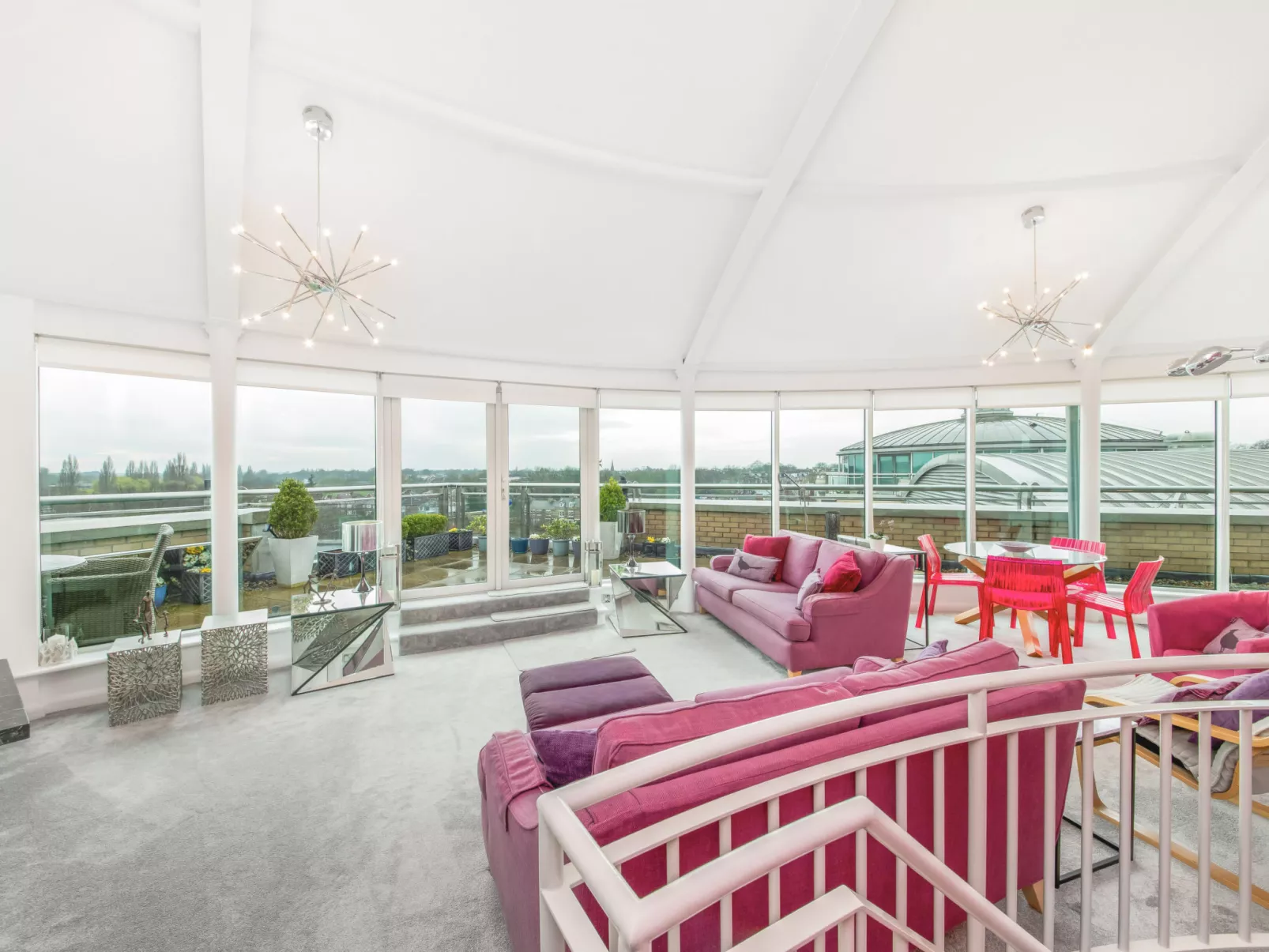 The Penthouse at 611 Westgate-Dedans