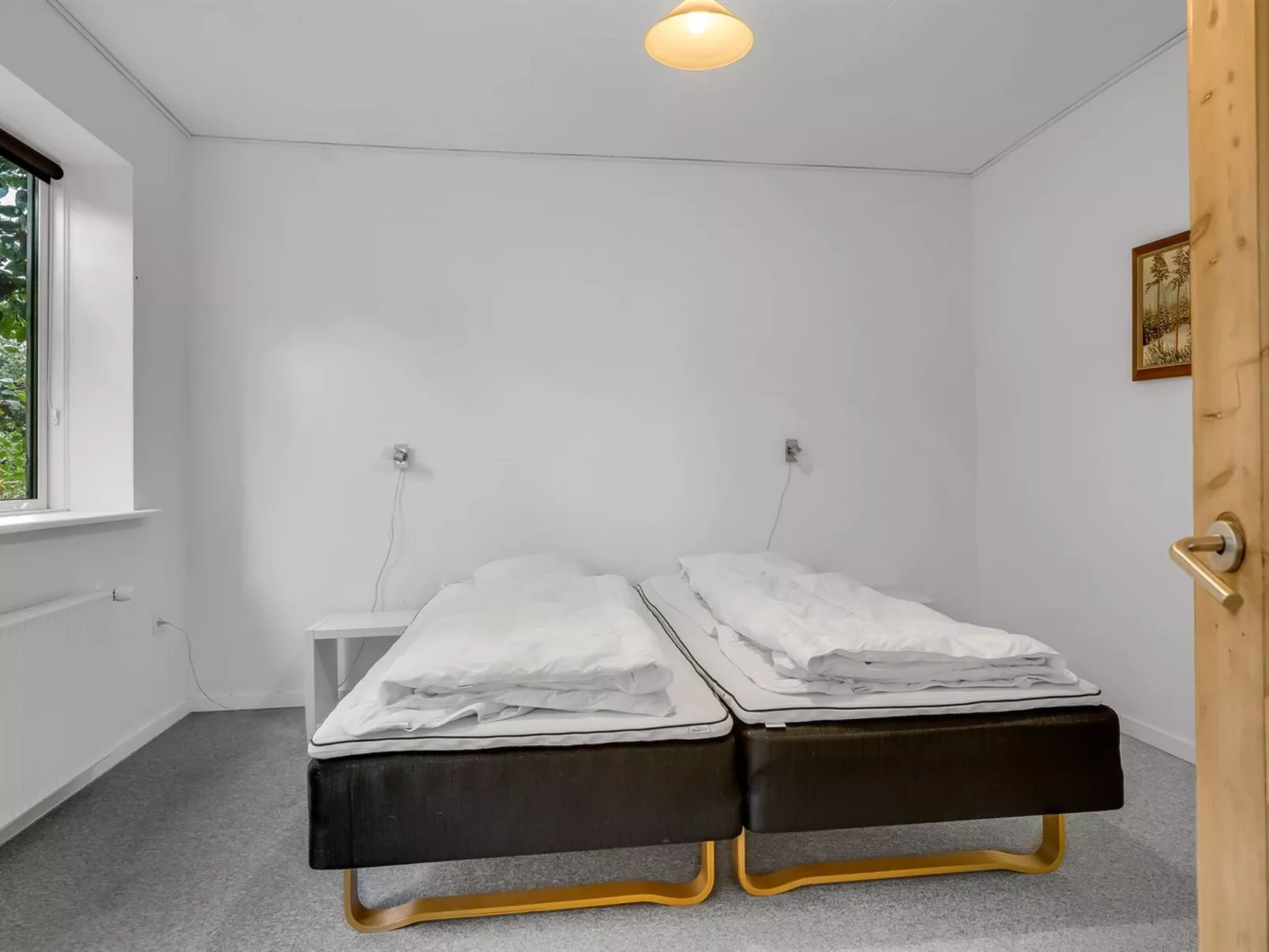 "Nette" - 2km to the fjord-Drinnen