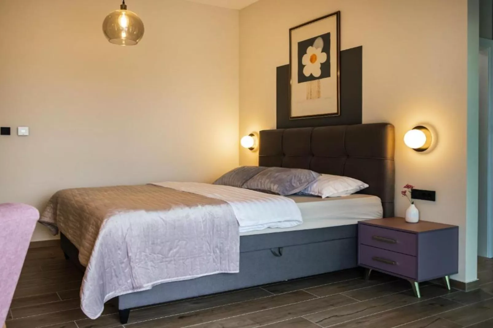 Luxury Villa Lara with Heated Pool, Hot-Tub and Sauna - Six Bedroom Villa with Pool-Bedroom