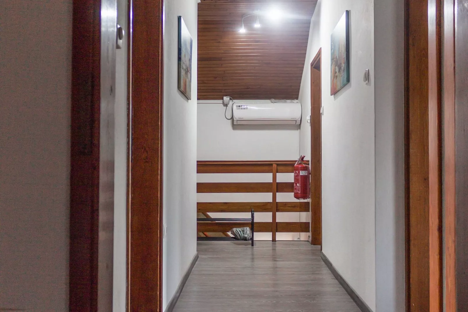 Cozy Holiday Home with Garden, BBQ, and Outdoor Dining Area in Rečica ob Savinji - Two Bedroom Apartment-Innenbereich