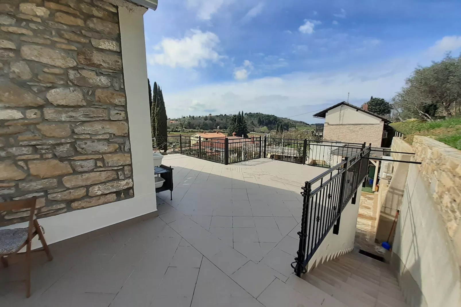 Secluded Authentic Apartment with Terrace - Studio Apartment with Terrace-Im Freien