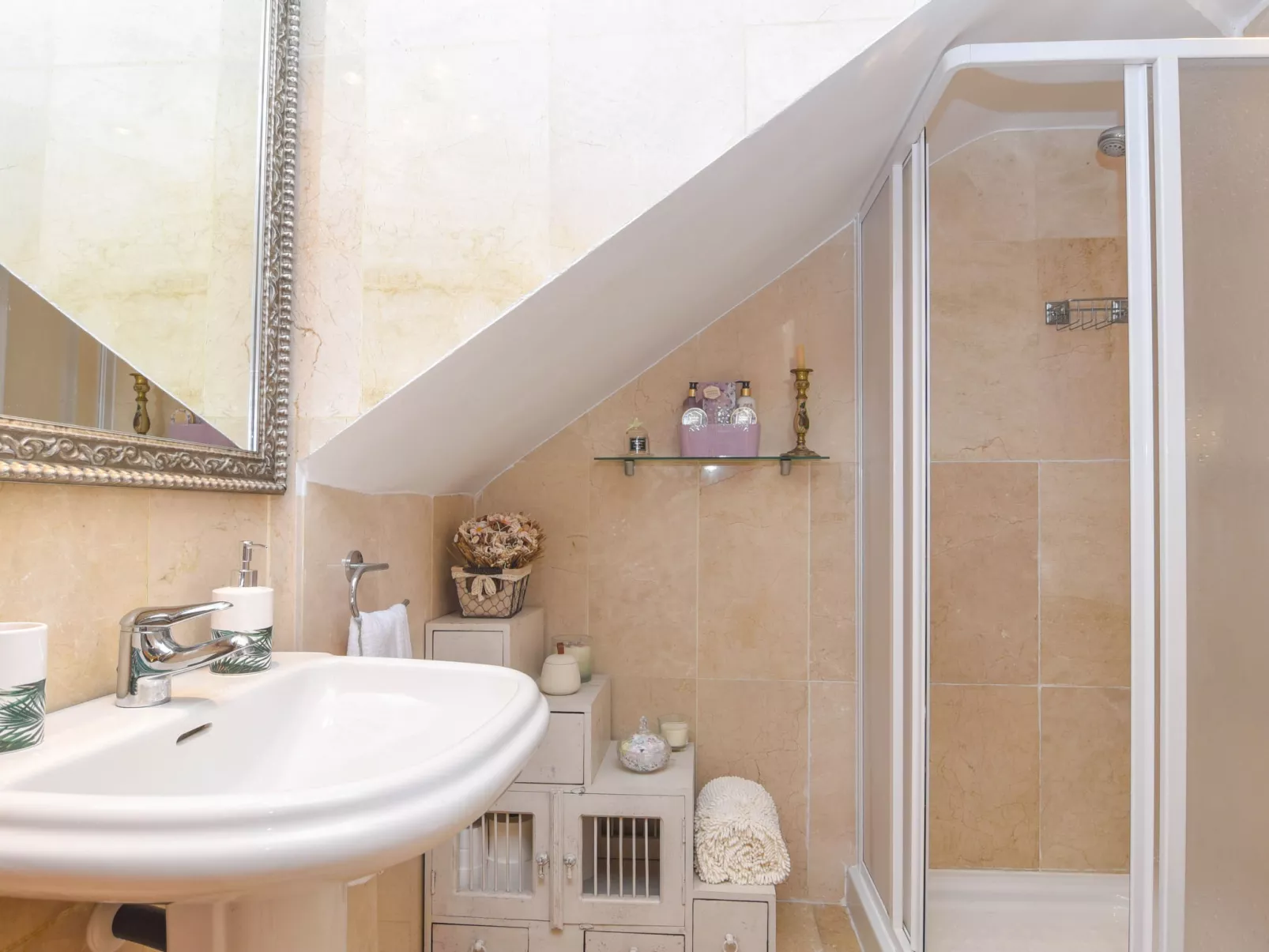 Moreras del Saladar-Inside