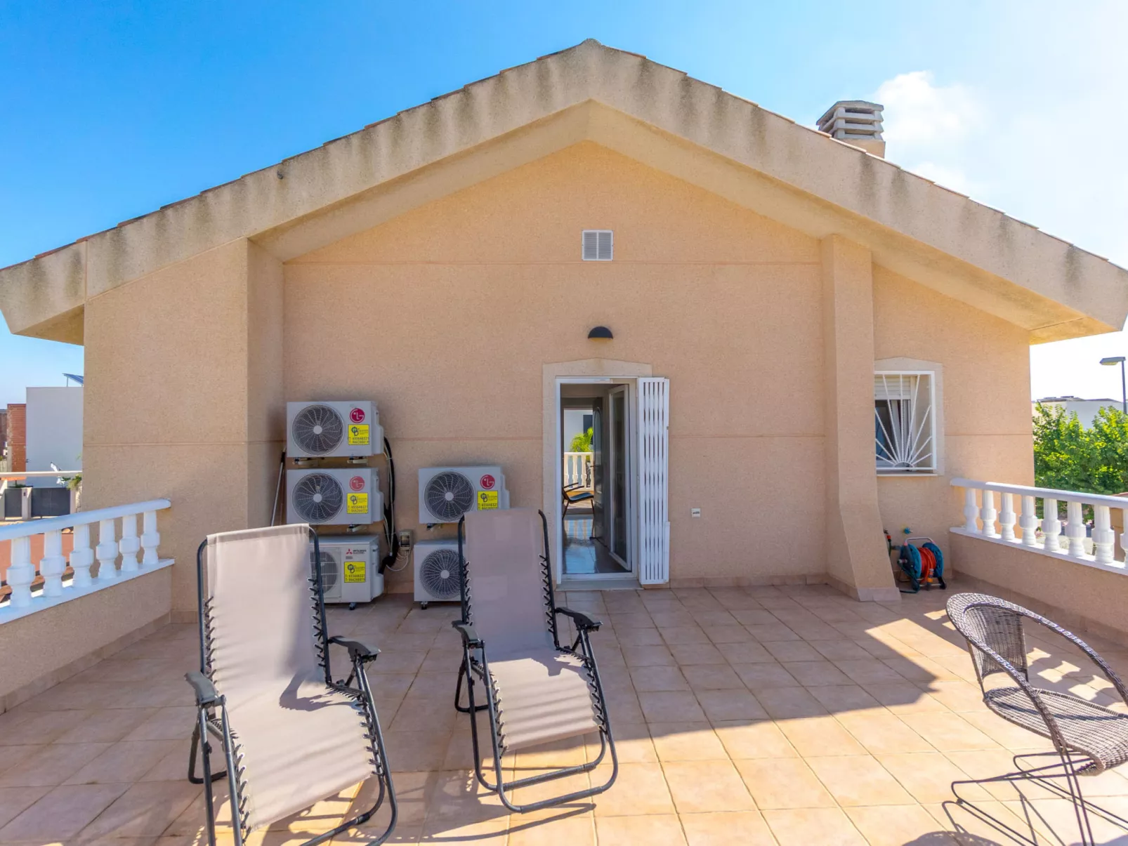 Villa Recorral-Dehors