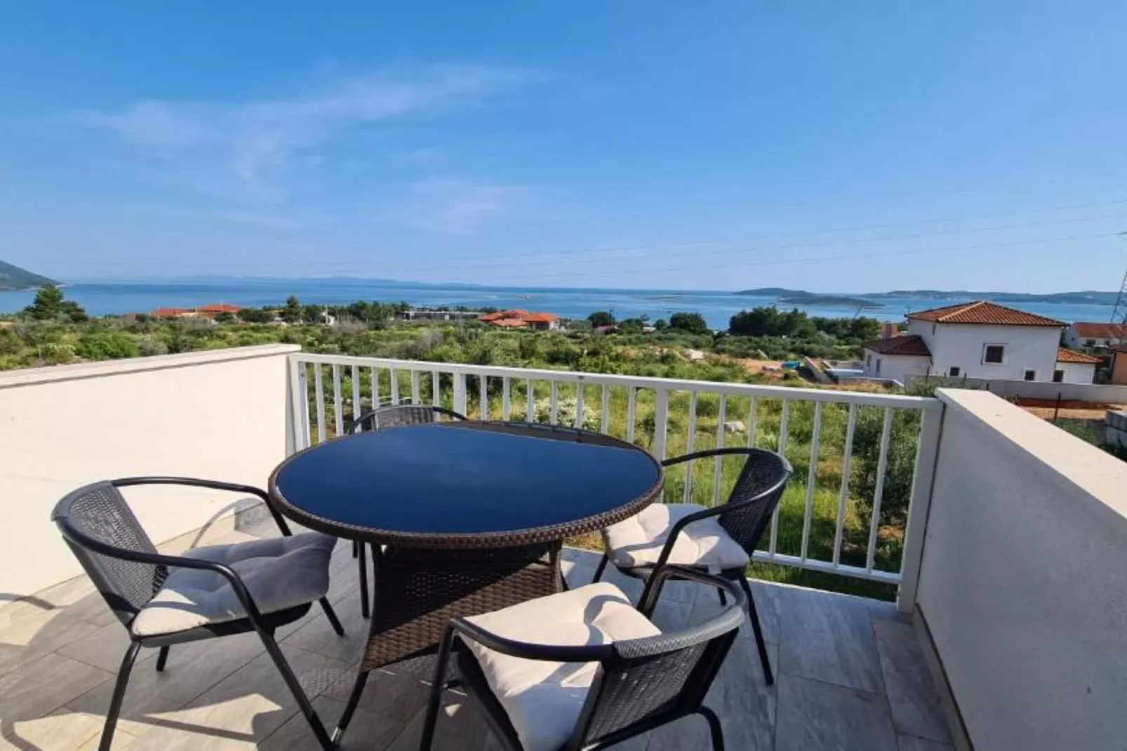 Apartment with One Bathroom-Terrace balcony