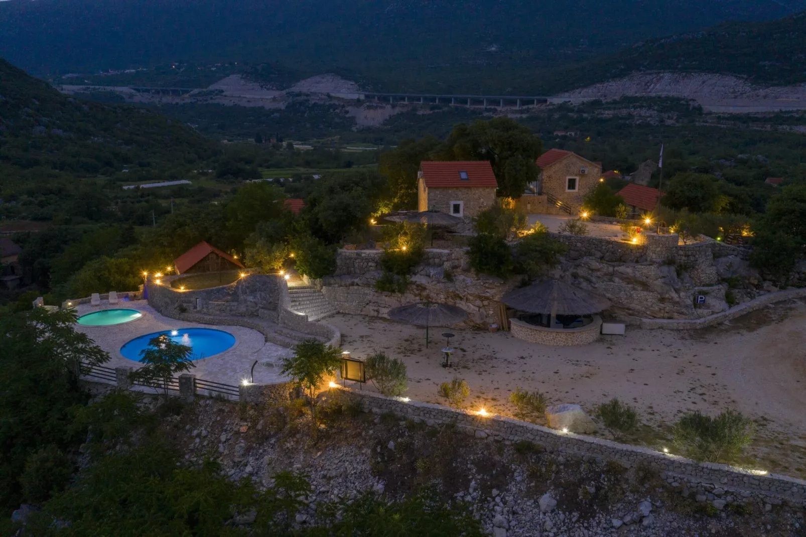 Rustical Resort Kokorići with Shared Outdoor Swimming Pool - One Bedroom Apartment-Aussicht