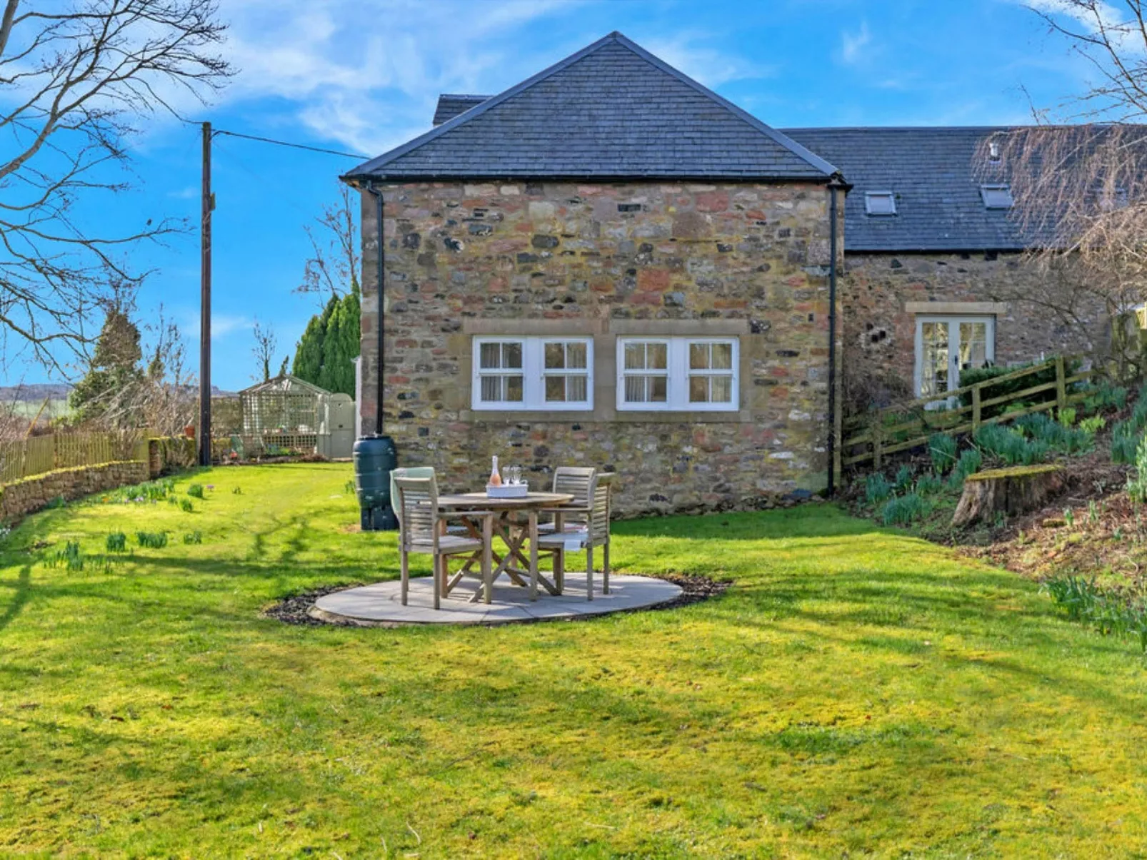 Millfield Farm-Dehors