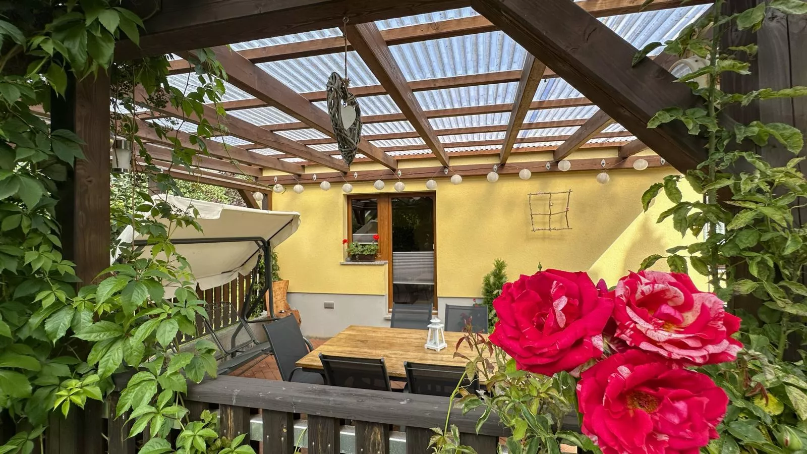 Kegel-Terrasse/Balkon