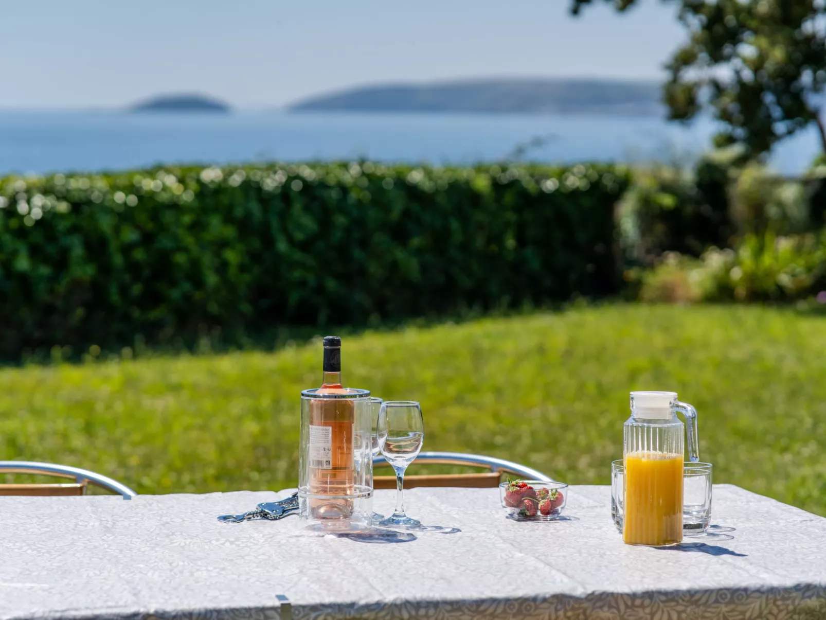 Avalon Sea Views-Dehors