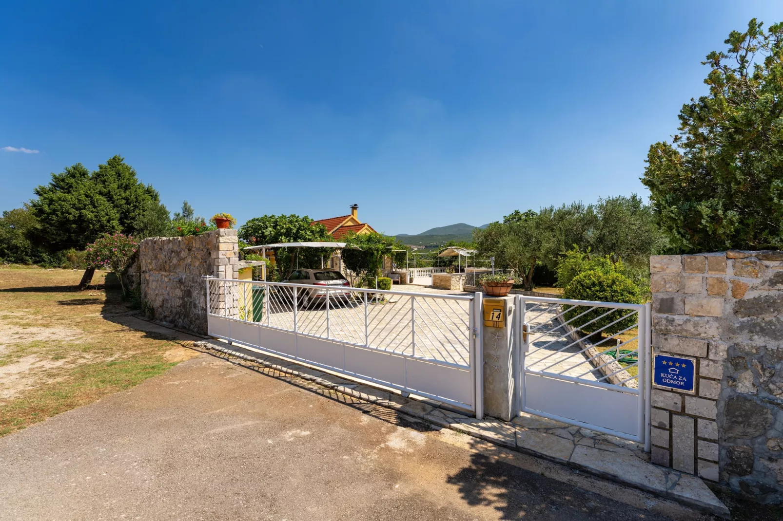 Villa Sucic with private pool-Empfangshalle