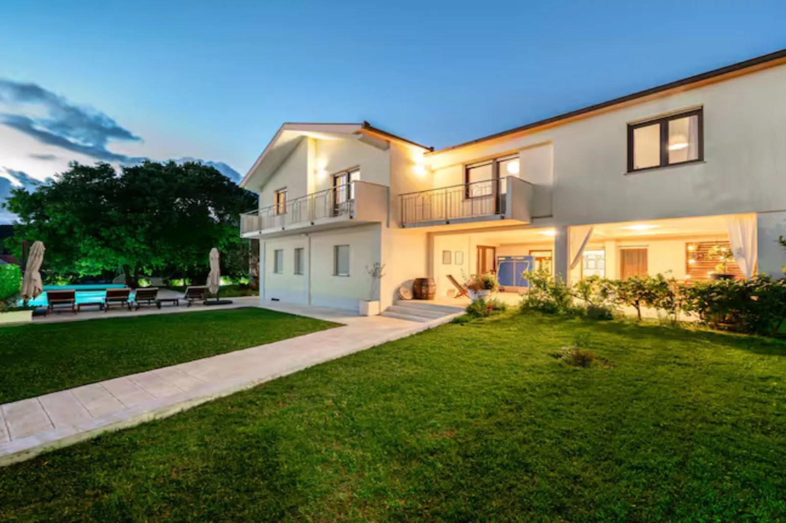 Villa Mima Pool Retreat - Five Bedroom Villa With Pool-Outdoor