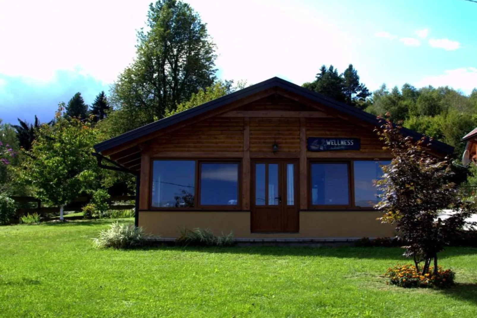 Brezova Poljana Lodge with Sauna and Hot-Tub - Five Bedroom Holiday Home-Extérieur