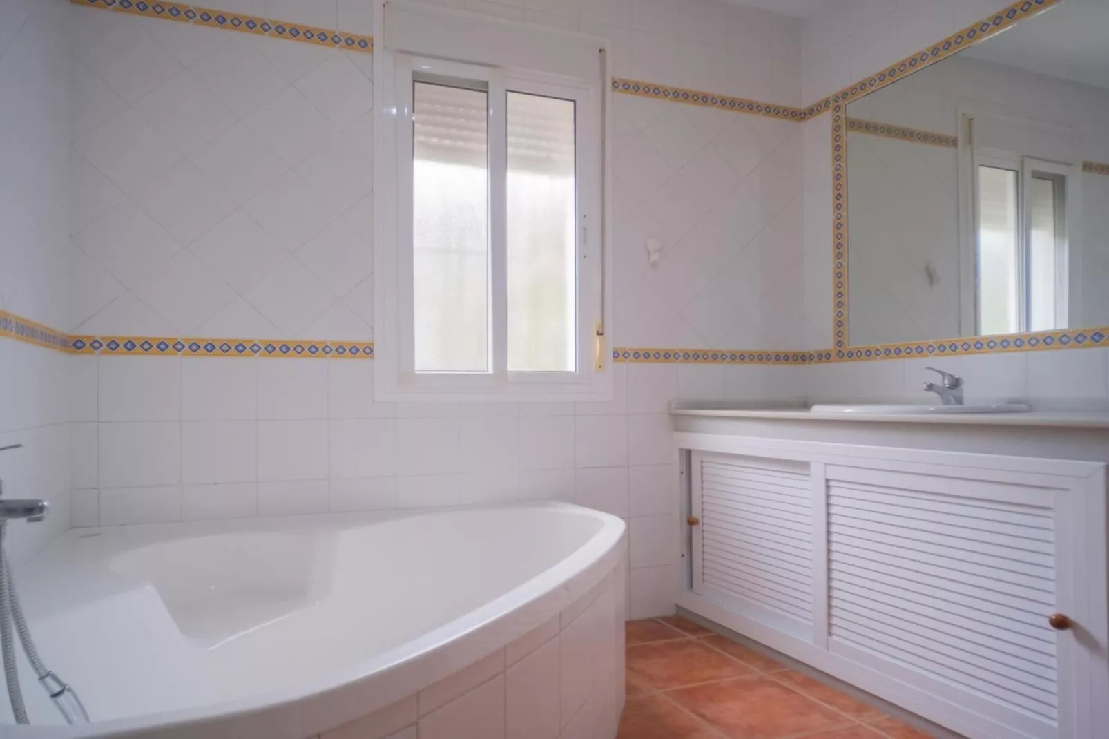 1282-+34630212745-Salle de bain