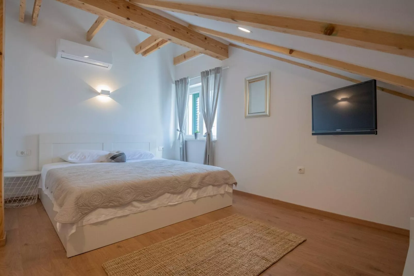 Luxury Villa Prolozac-Schlafzimmer