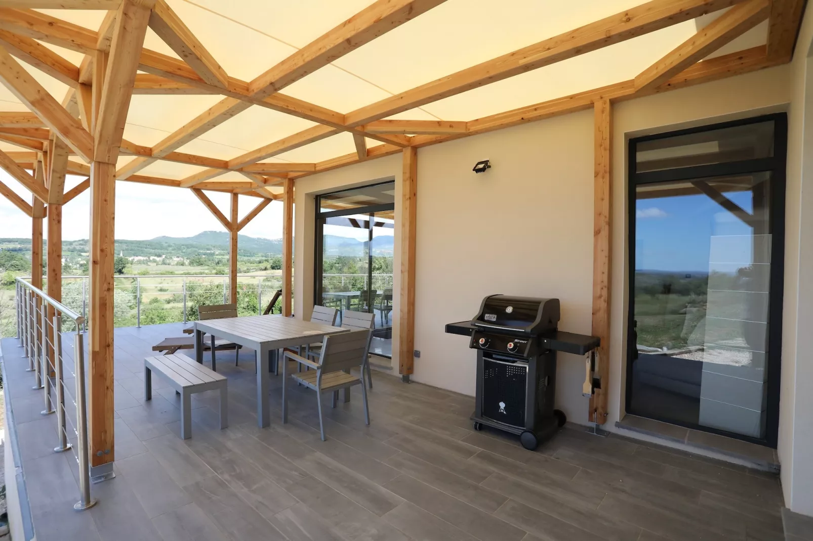 Villa moderne-Terrasse / balcon