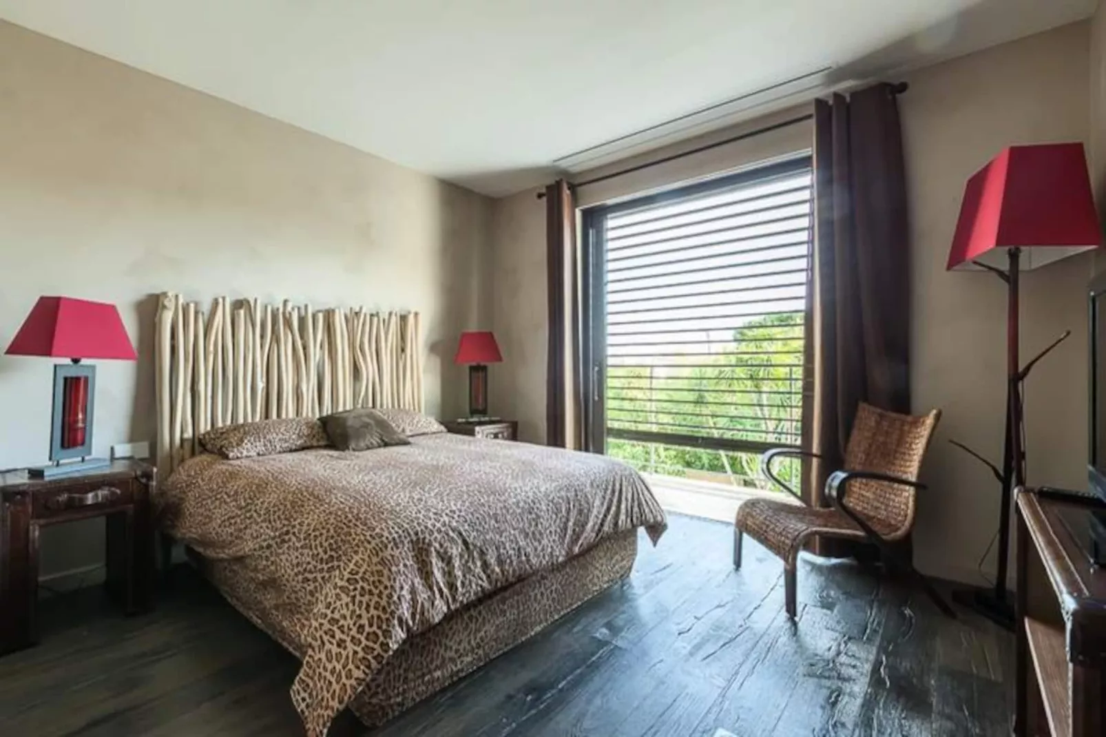 Résidence Villa En Domaine Priv&eacute; Avec Piscine Chauff&eacute;e-Non tagué