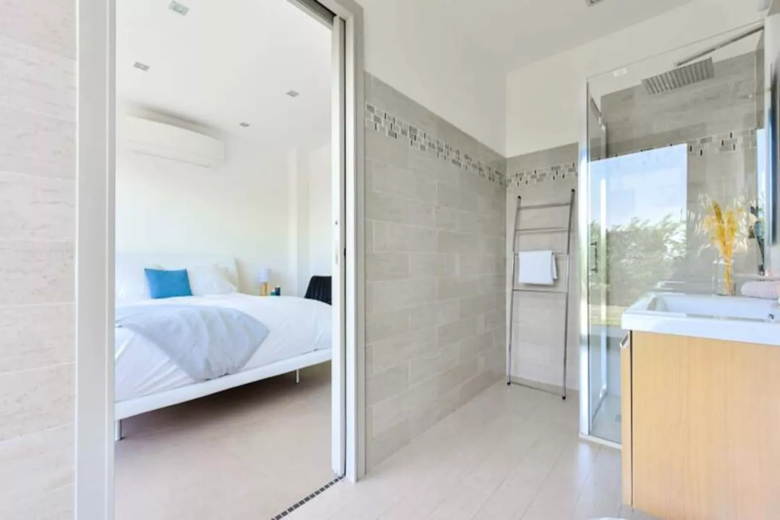 Résidence Villa D&rsquo;architecte Avec Piscine Chauff&eacute;e Pour 10 !-Nicht zugeordnet