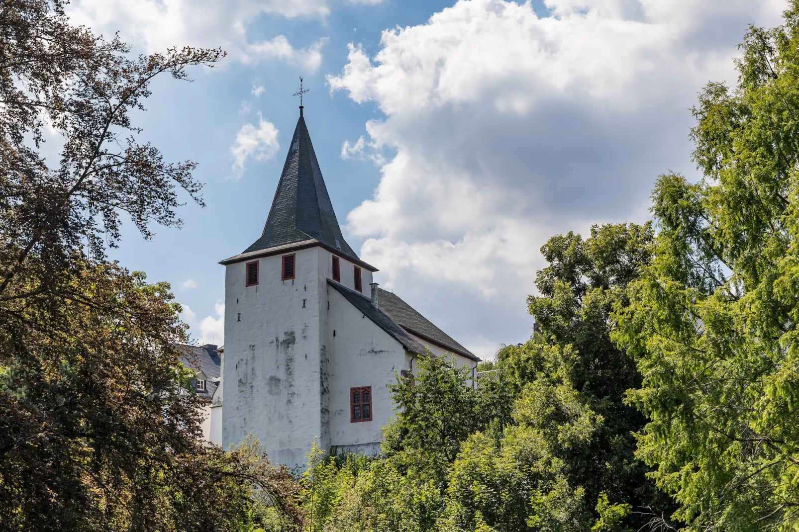 Eifelpark Kronenburger See 1-Park facilities