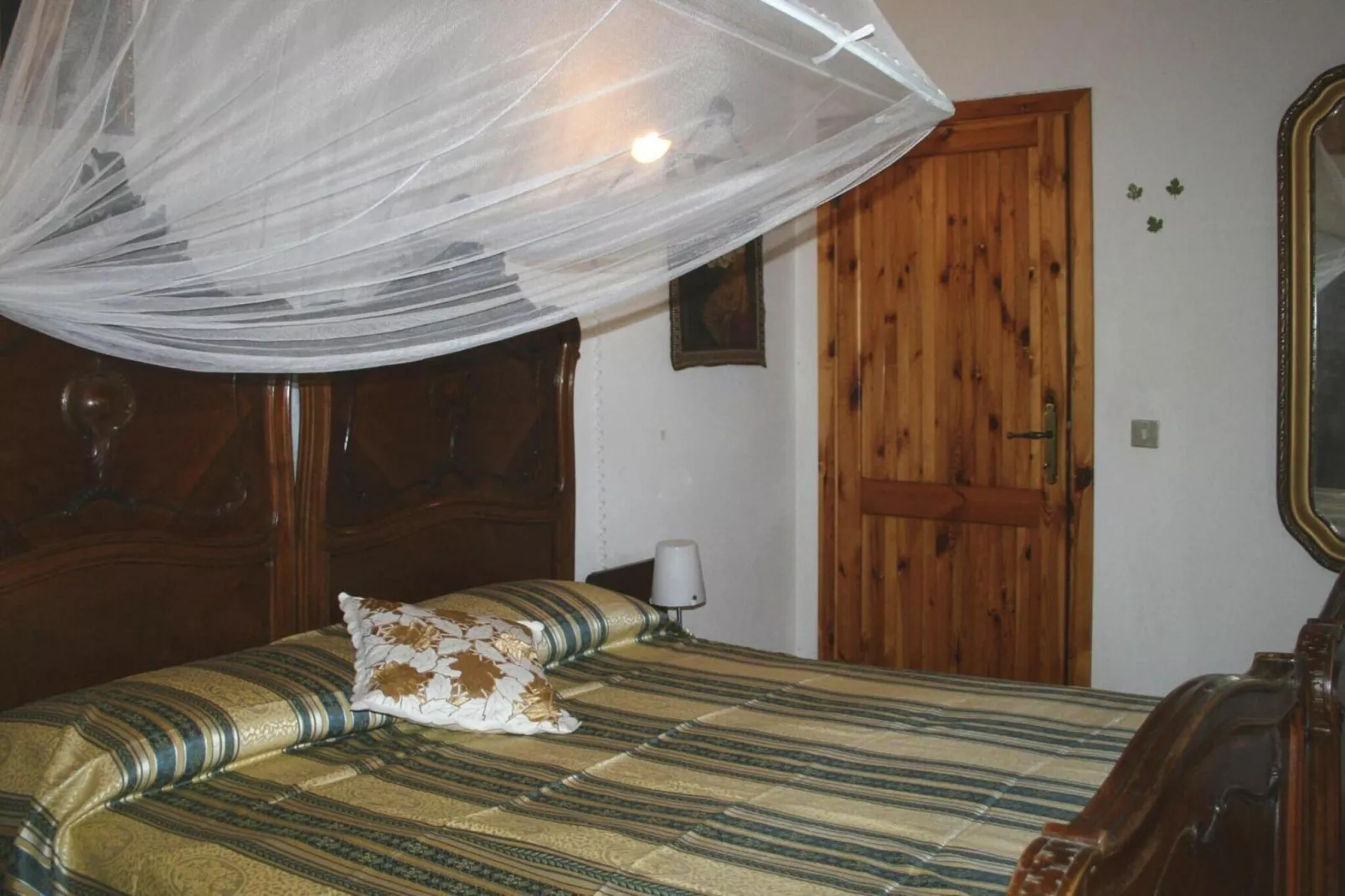 Ferienhaus Fiorenzuola Acacie Montemaggiore con piscina privata-Schlafzimmer