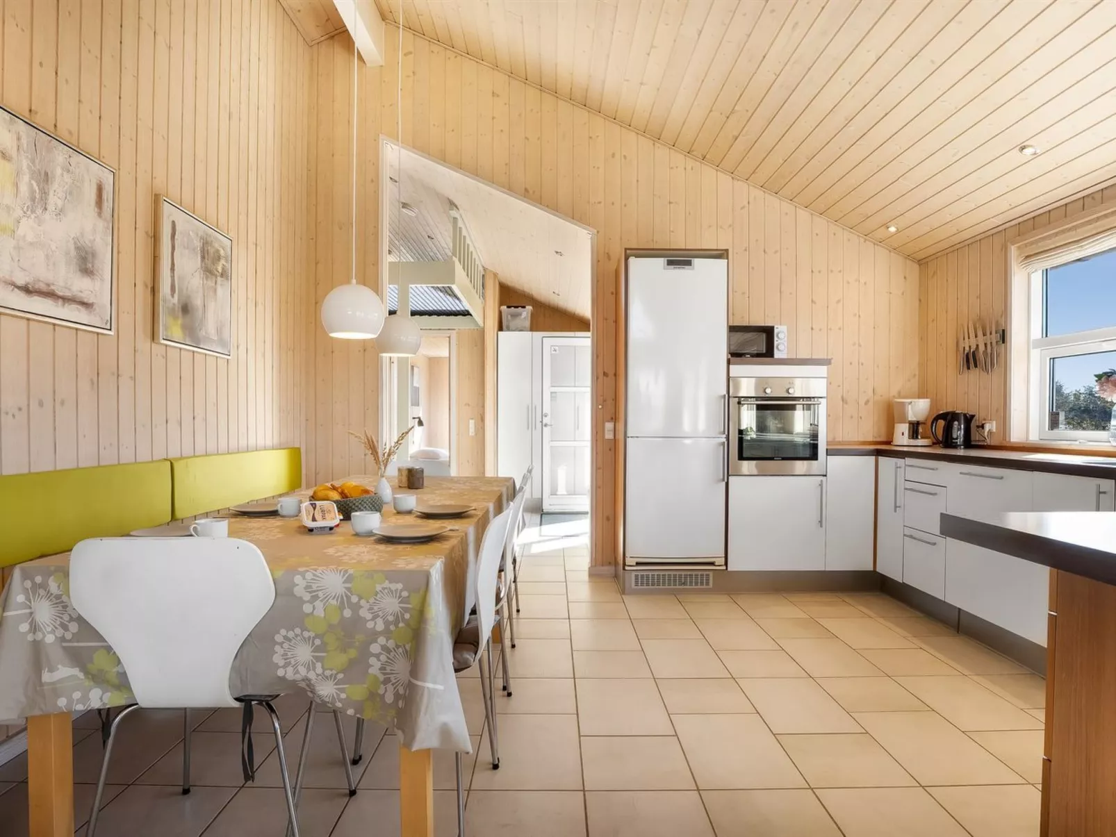 "Sirkka" - 902m from the sea-Dedans