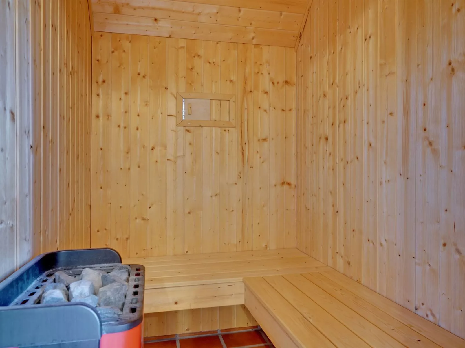 "Siegried" - 2.2km from the sea-Inside