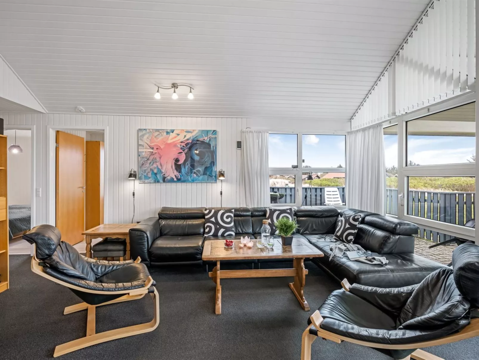 "Gottfreda" - 330m to the fjord-Inside